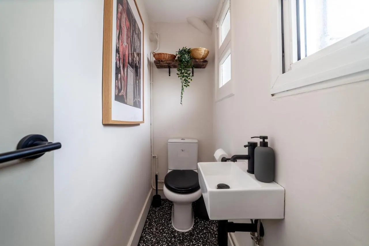 Beautiful And Spacious 1Br Apt, Bethnal Green London 0*,  United Kingdom